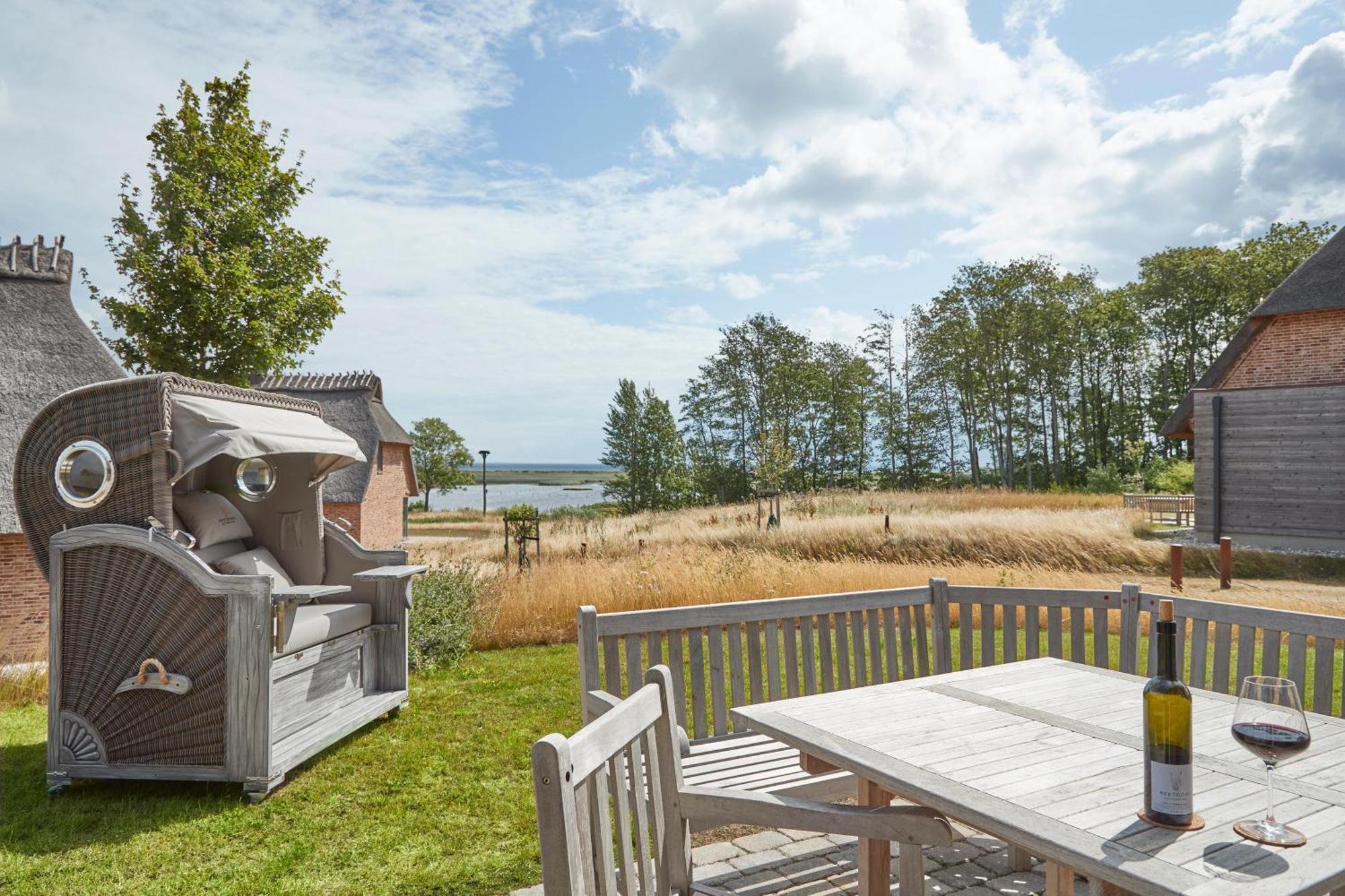 Reetdorf Geltinger Birk Atelierhaus Schilfinsel Villa Nieby  ภายนอก รูปภาพ